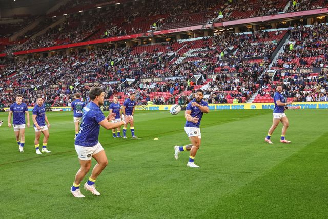 Kelepi Tanginoa of Warrington Wolves in the pre-game warm up during the Betfred Super League Grand Final match Warrington Wolves vs Wakefield Trinity at Old Trafford, Manchester, United Kingdom on 03 October 2026

(Photo by Mark Cosgrove/News Images)