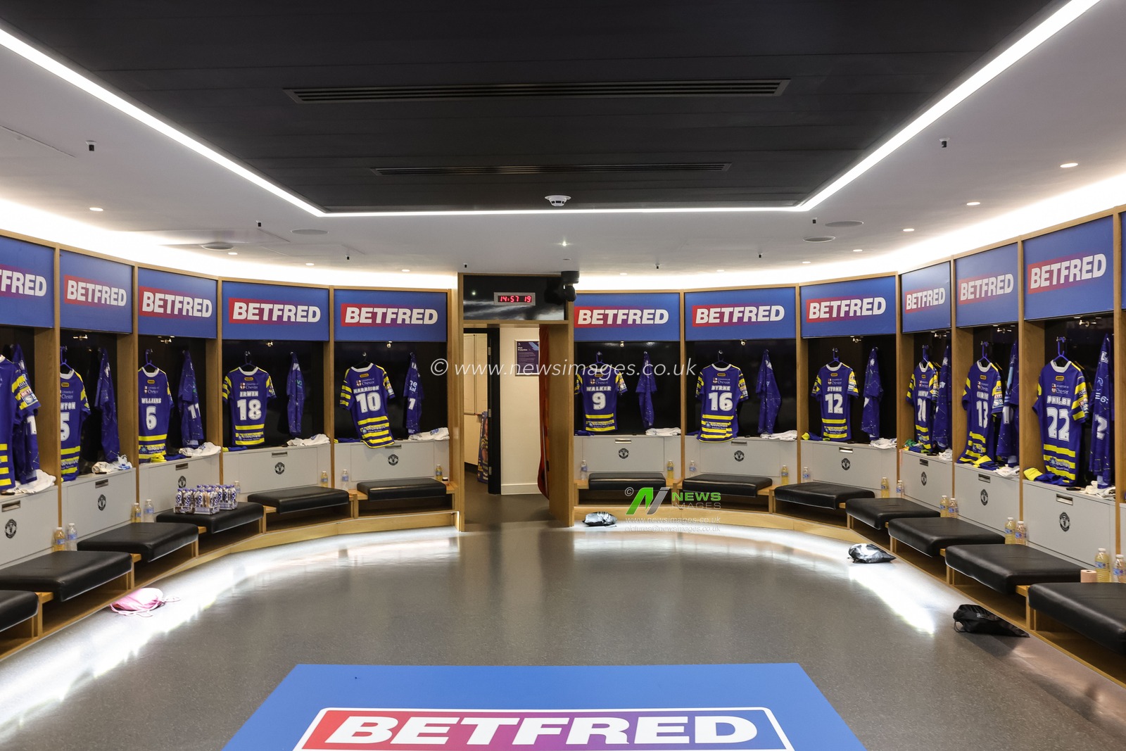 Warrington Wolves dressing room during the Betfred Super League Grand Final match Warrington Wolves vs Wakefield Trinity at Old Trafford, Manchester, United Kingdom on 03 October 2026

(Photo by Mark Cosgrove/News Images)
