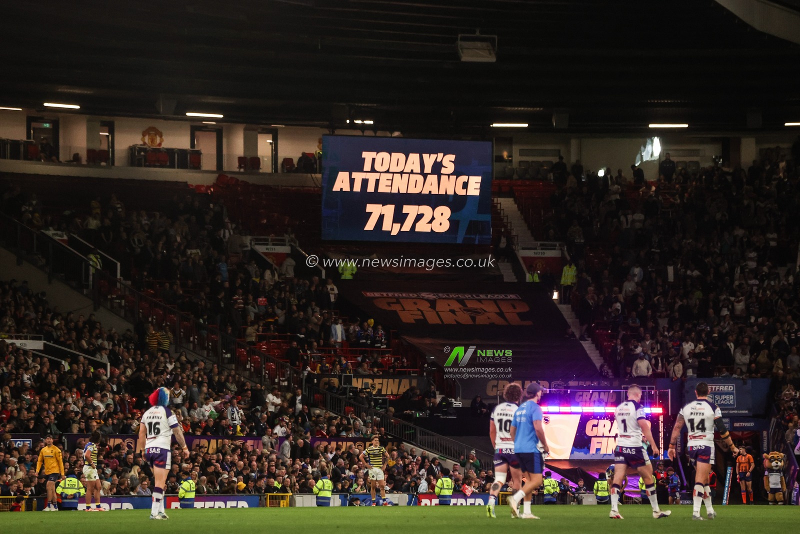 The official match attendance is 71,728 during the Betfred Super League Grand Final match Warrington Wolves vs Wakefield Trinity at Old Trafford, Manchester, United Kingdom on 03 October 2026

(Photo by Alfie Cosgrove/News Images)