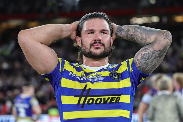 A dejected James Bentley of Warrington Wolves during the Betfred Super League Grand Final match Warrington Wolves vs Wakefield Trinity at Old Trafford, Manchester, United Kingdom on 03 October 2026

(Photo by Mark Cosgrove/News Images)