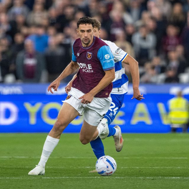 Maximilian Kilman of West Ham United breaks forward during the Sky Bet Championship match West Ham United vs Queens Park Rangers at London Stadium, London, United Kingdom on 09 October 2026

(Photo by Mike Turner/News Images)