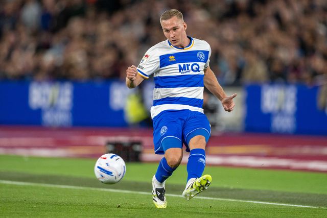 Boy Kemper of QPR crosses the ball during the Sky Bet Championship match West Ham United vs Queens Park Rangers at London Stadium, London, United Kingdom on 09 October 2026

(Photo by Mike Turner/News Images)