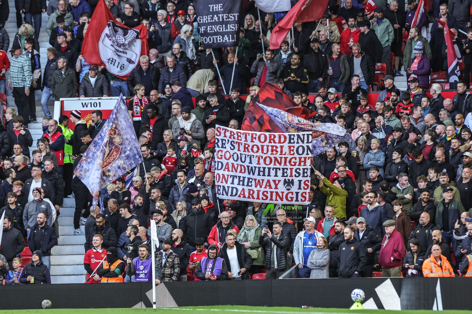 Manchester United fans hold up flags before the Premier League match Manchester United vs Tottenham Hotspur at Old Trafford, Manchester, United Kingdom on 10 October 2026

(Photo by Mark Cosgrove/News Images)