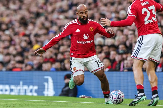 Bryan Mbeumo of Manchester United breaks with the ball during the Premier League match Manchester United vs Tottenham Hotspur at Old Trafford, Manchester, United Kingdom on 10 October 2026

(Photo by Mark Cosgrove/News Images)