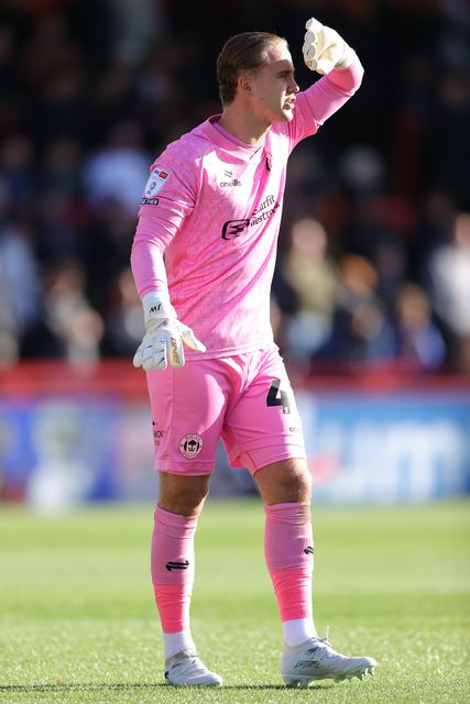 Wigan Athletic goalkeeper Joe Whitworth during the Sky Bet League One match Stevenage vs Wigan Athletic at Lamex Stadium, Stevenage, United Kingdom on 10 October 2026

(Photo by Harvey Murphy/News Images)