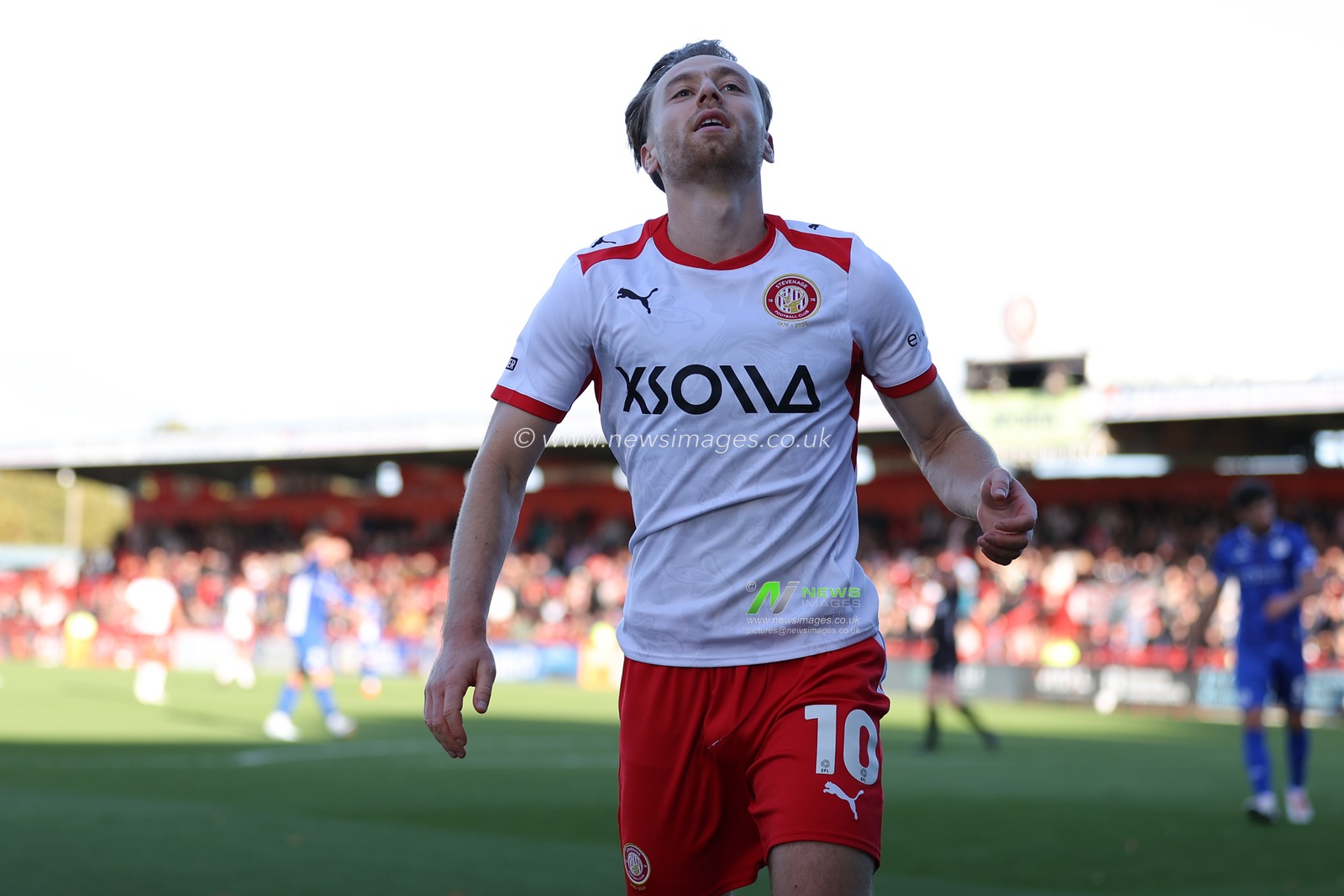 Dan Kemp of Stevenage during the Sky Bet League One match Stevenage vs Wigan Athletic at Lamex Stadium, Stevenage, United Kingdom on 10 October 2026

(Photo by Harvey Murphy/News Images)