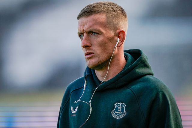 Everton goalkeeper Jordan Pickford inspects the pitch prior to kick off during the Premier League match Hull City vs Everton at MKM Stadium, Hull, United Kingdom on 11 October 2026

(Photo by Maynard Manyowa/News Images)