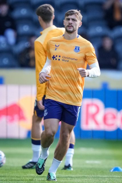 Kiernan Dewsbury-Hall of Everton in the pregame warmup session  during the Premier League match Hull City vs Everton at MKM Stadium, Hull, United Kingdom on 11 October 2026

(Photo by Maynard Manyowa/News Images)