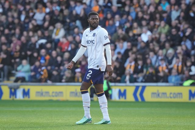 Ainsley Maitland-Niles of Everton in action during the Premier League match Hull City vs Everton at MKM Stadium, Hull, United Kingdom on 11 October 2026

(Photo by Maynard Manyowa/News Images)