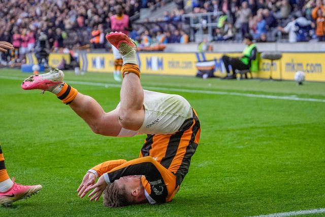 Joe Gelhardt of Hull City celebrates his goal to make it  1-0 during the Premier League match Hull City vs Everton at MKM Stadium, Hull, United Kingdom on 11 October 2026

(Photo by Maynard Manyowa/News Images)