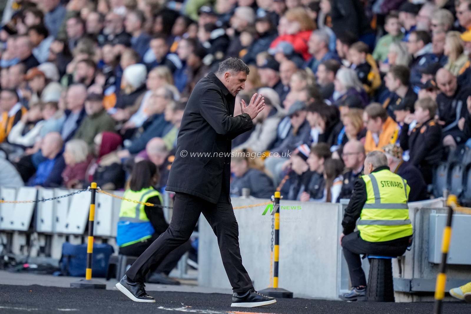 Sergej Jakirovi manager of Hull City gives his team instructions  during the Premier League match Hull City vs Everton at MKM Stadium, Hull, United Kingdom on 11 October 2026

(Photo by Maynard Manyowa/News Images)