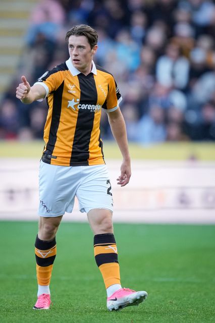 Elliot Stroud of Hull City in action during the Premier League match Hull City vs Everton at MKM Stadium, Hull, United Kingdom on 11 October 2026

(Photo by Maynard Manyowa/News Images)