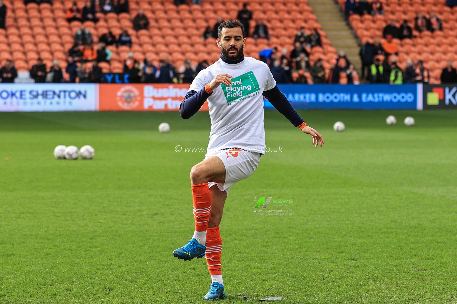 Kevin Stewart #6 of Blackpool during the pre-game warmup