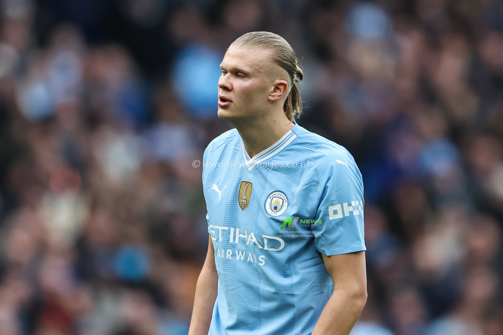 Erling Haaland of Manchester City during the Premier League match Manchester City vs Arsenal at Etihad Stadium, Manchester, United Kingdom, 31st March 2024

(Photo by Mark Cosgrove/News Images)