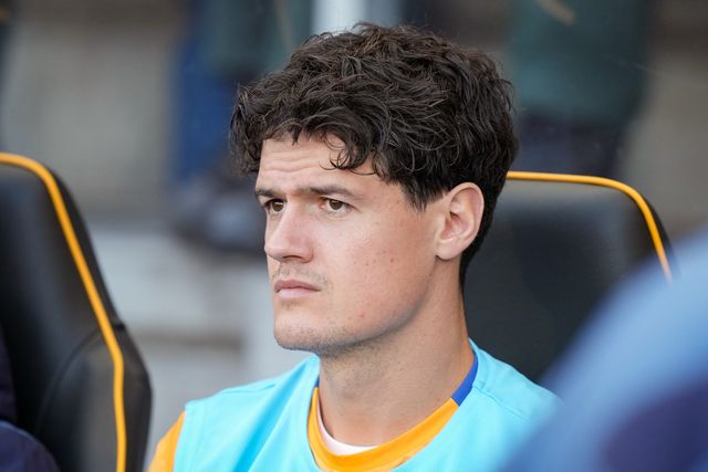 Christian Nørgaard of Everton on the substitutes bench during the Premier League match Hull City vs Everton at MKM Stadium, Hull, United Kingdom on 11 October 2026

(Photo by Maynard Manyowa/News Images)