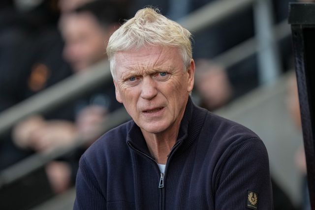 David Moyes manager of Everton looks on during the Premier League match Hull City vs Everton at MKM Stadium, Hull, United Kingdom on 11 October 2026

(Photo by Maynard Manyowa/News Images)