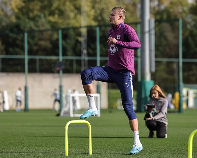 Erling Haaland of Manchester City in the training session during the UEFA Champions League press conference and open training Matchday 2 of 8 Manchester City vs Paris Saint-Germain at City Football Academy, Manchester, United Kingdom on 13 October 2026

(Photo by Mark Cosgrove/News Images)