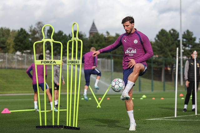 Ruben Dias of Manchester City in the training session during the UEFA Champions League press conference and open training Matchday 2 of 8 Manchester City vs Paris Saint-Germain at City Football Academy, Manchester, United Kingdom on 13 October 2026

(Photo by Mark Cosgrove/News Images)