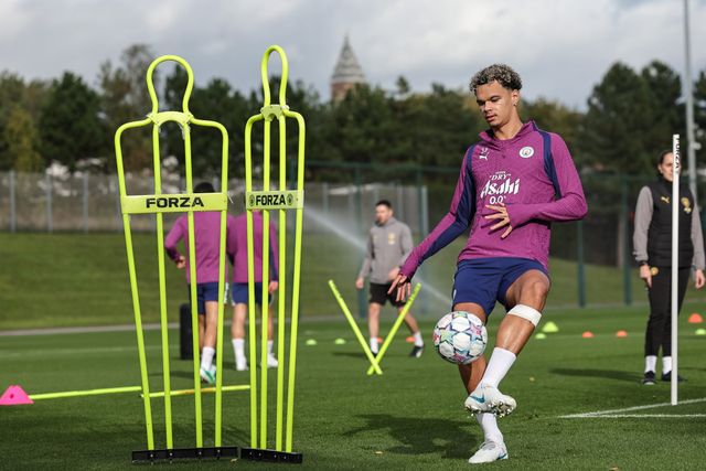 Nico O'Reilly of Manchester City in the training session during the UEFA Champions League press conference and open training Matchday 2 of 8 Manchester City vs Paris Saint-Germain at City Football Academy, Manchester, United Kingdom on 13 October 2026

(Photo by Mark Cosgrove/News Images)