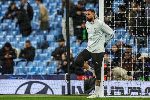 Manchester City goalkeeper Gianluigi Donnarumma in the pregame warmup session during the UEFA Champions League Matchday 2 of 8 match Manchester City vs Paris Saint-Germain at City of Manchester Stadium, Manchester, United Kingdom on 14 October 2026

(Photo by Mark Cosgrove/News Images)