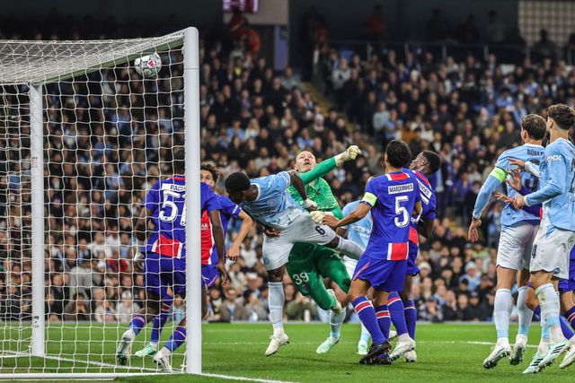 Marc Guehi of Manchester City heads over the bar during the UEFA Champions League Matchday 2 of 8 match Manchester City vs Paris Saint-Germain at City of Manchester Stadium, Manchester, United Kingdom on 14 October 2026

(Photo by Mark Cosgrove/News Images)