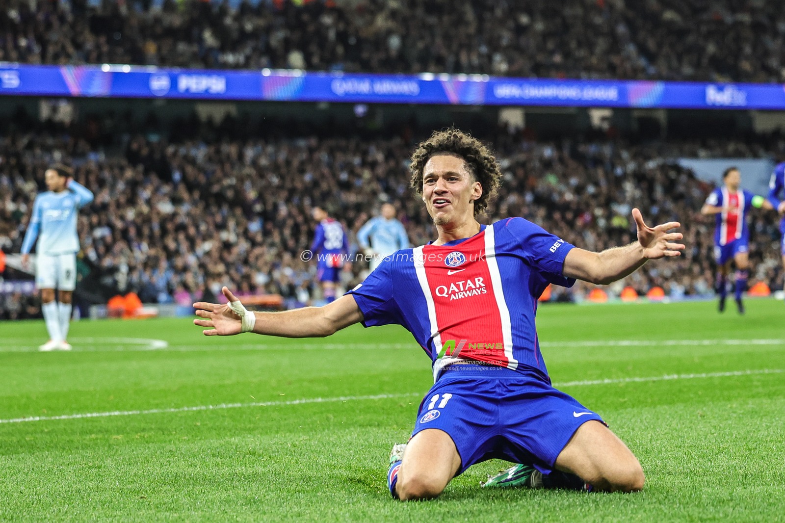 Maghnes Akliouche of Paris Saint-Germain celebrates his goal to make it 1-4 during the UEFA Champions League Matchday 2 of 8 match Manchester City vs Paris Saint-Germain at City of Manchester Stadium, Manchester, United Kingdom on 14 October 2026

(Photo by Mark Cosgrove/News Images)