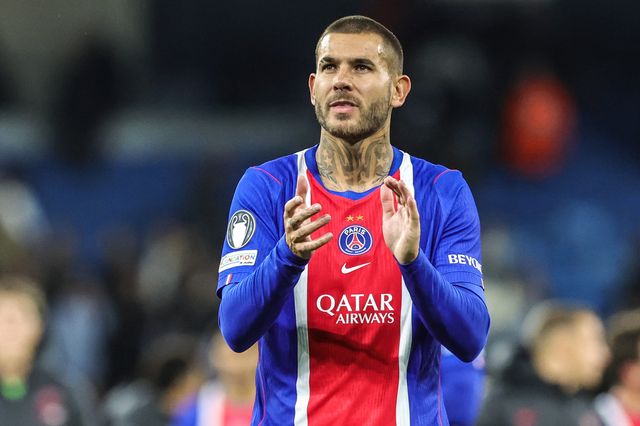 Lucas Hernandez of Paris Saint-Germain applauds the fans after the game during the UEFA Champions League Matchday 2 of 8 match Manchester City vs Paris Saint-Germain at City of Manchester Stadium, Manchester, United Kingdom on 14 October 2026

(Photo by Mark Cosgrove/News Images)