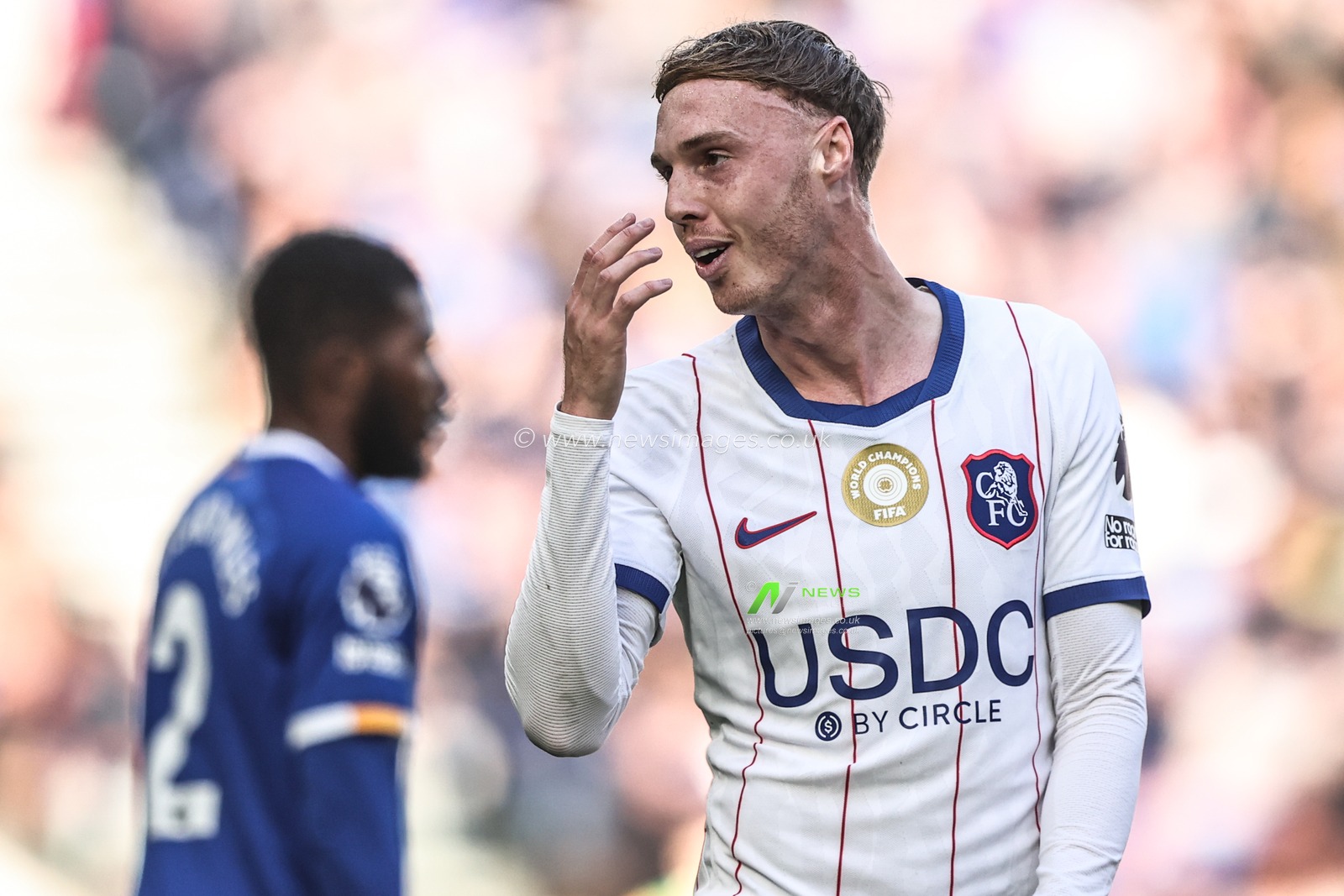 Cole Palmer of Chelsea reacts during the Premier League match Everton vs Chelsea at Hill Dickinson Stadium, Liverpool, United Kingdom on 17 October 2026

(Photo by Alfie Cosgrove/News Images)