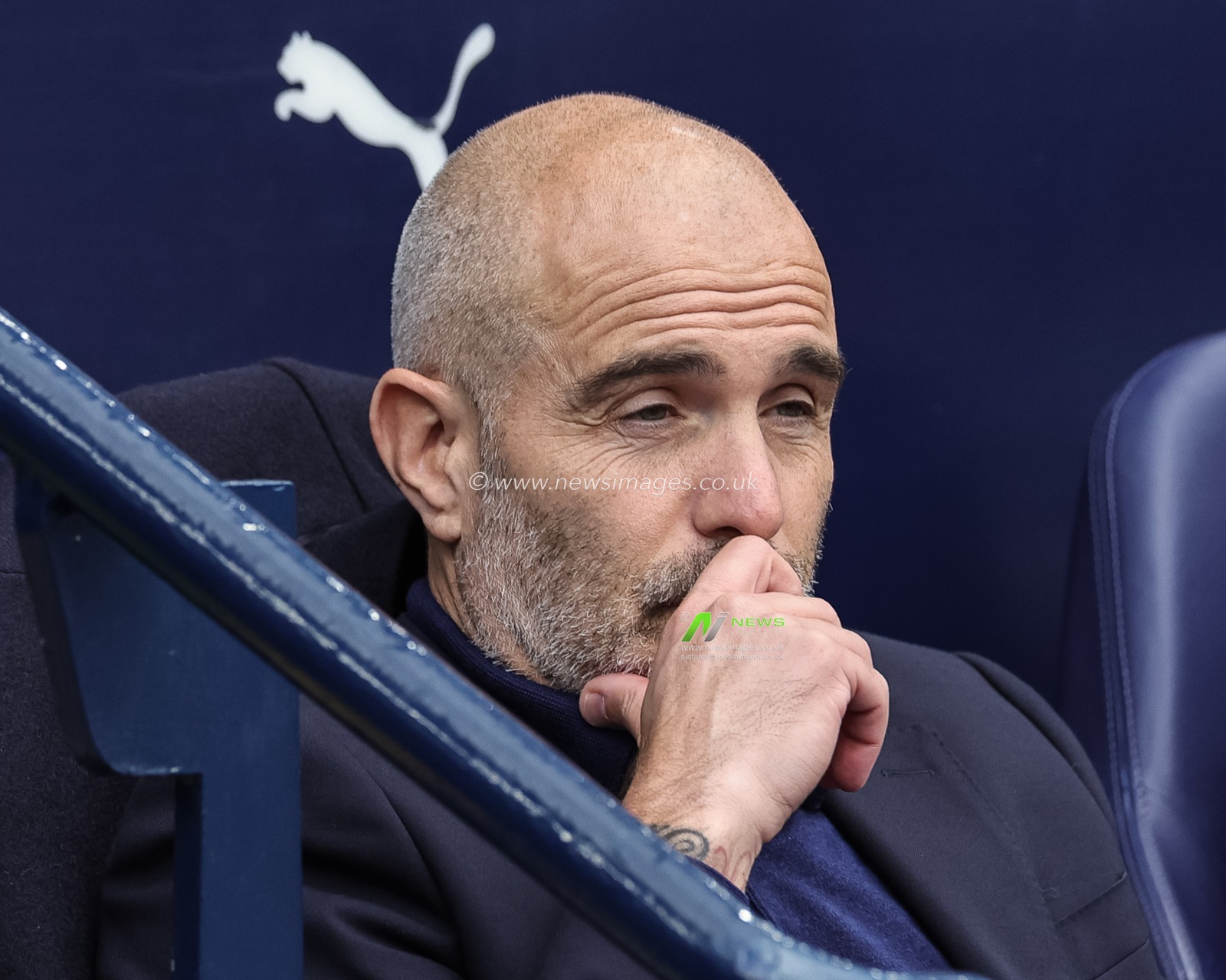 Enzo Maresca manager of Manchester City looks on during the Premier League match Manchester City vs Ipswich Town at Etihad Stadium, Manchester, United Kingdom on 17 October 2026

(Photo by Mark Cosgrove/News Images)
