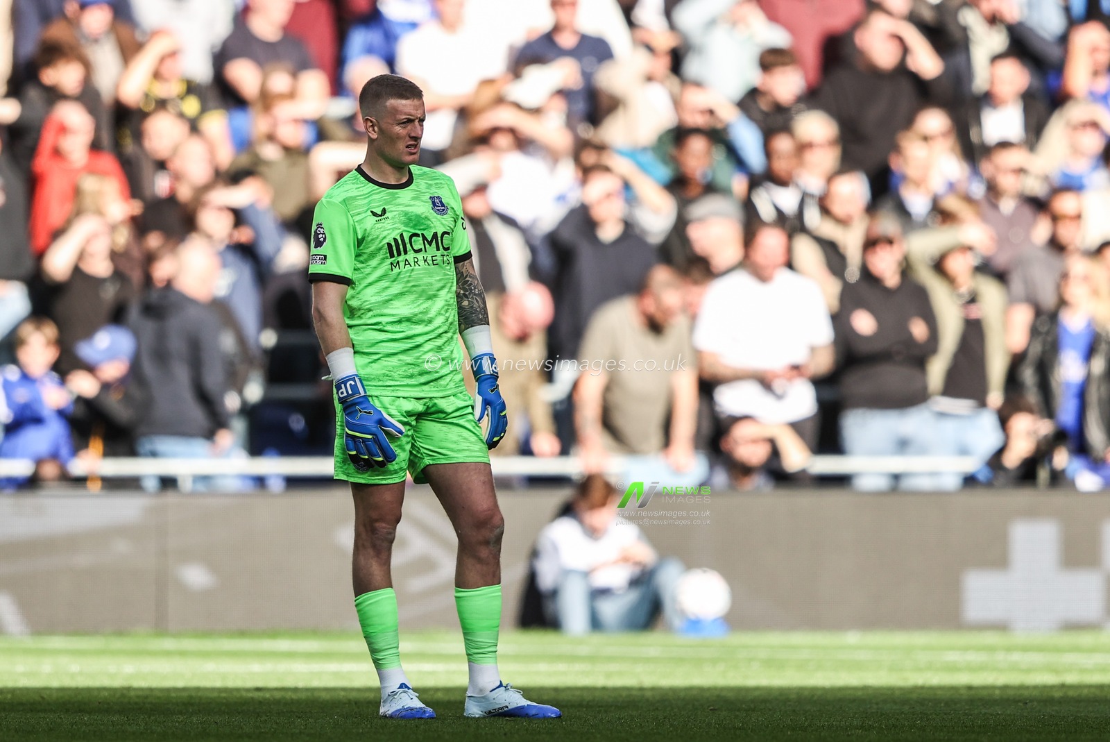 Everton goalkeeper Jordan Pickford during the Premier League match Everton vs Chelsea at Hill Dickinson Stadium, Liverpool, United Kingdom on 17 October 2026

(Photo by Alfie Cosgrove/News Images)