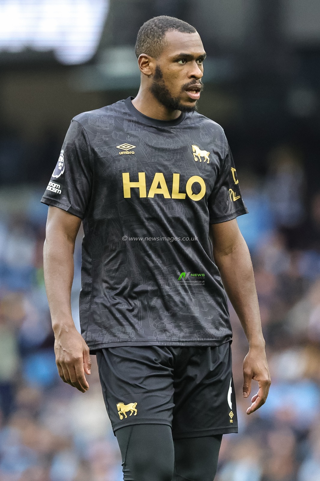 Issa Diop of Ipswich Town  during the Premier League match Manchester City vs Ipswich Town at Etihad Stadium, Manchester, United Kingdom on 17 October 2026

(Photo by Mark Cosgrove/News Images)