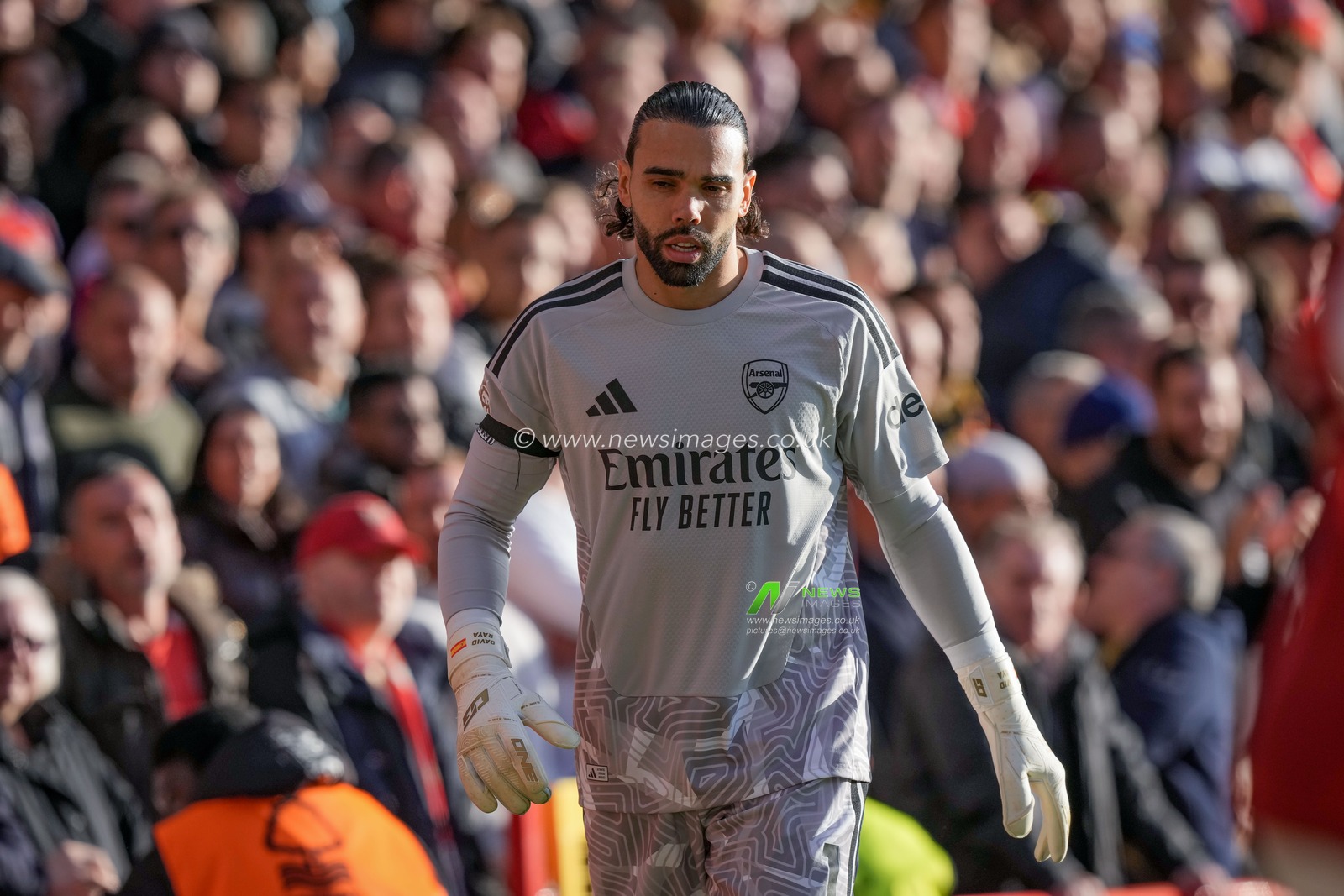 Arsenal goalkeeper David Raya in action during the Premier League match Nottingham Forest vs Arsenal at City Ground, Nottingham, United Kingdom on 18 October 2026

(Photo by Maynard Manyowa/News Images)