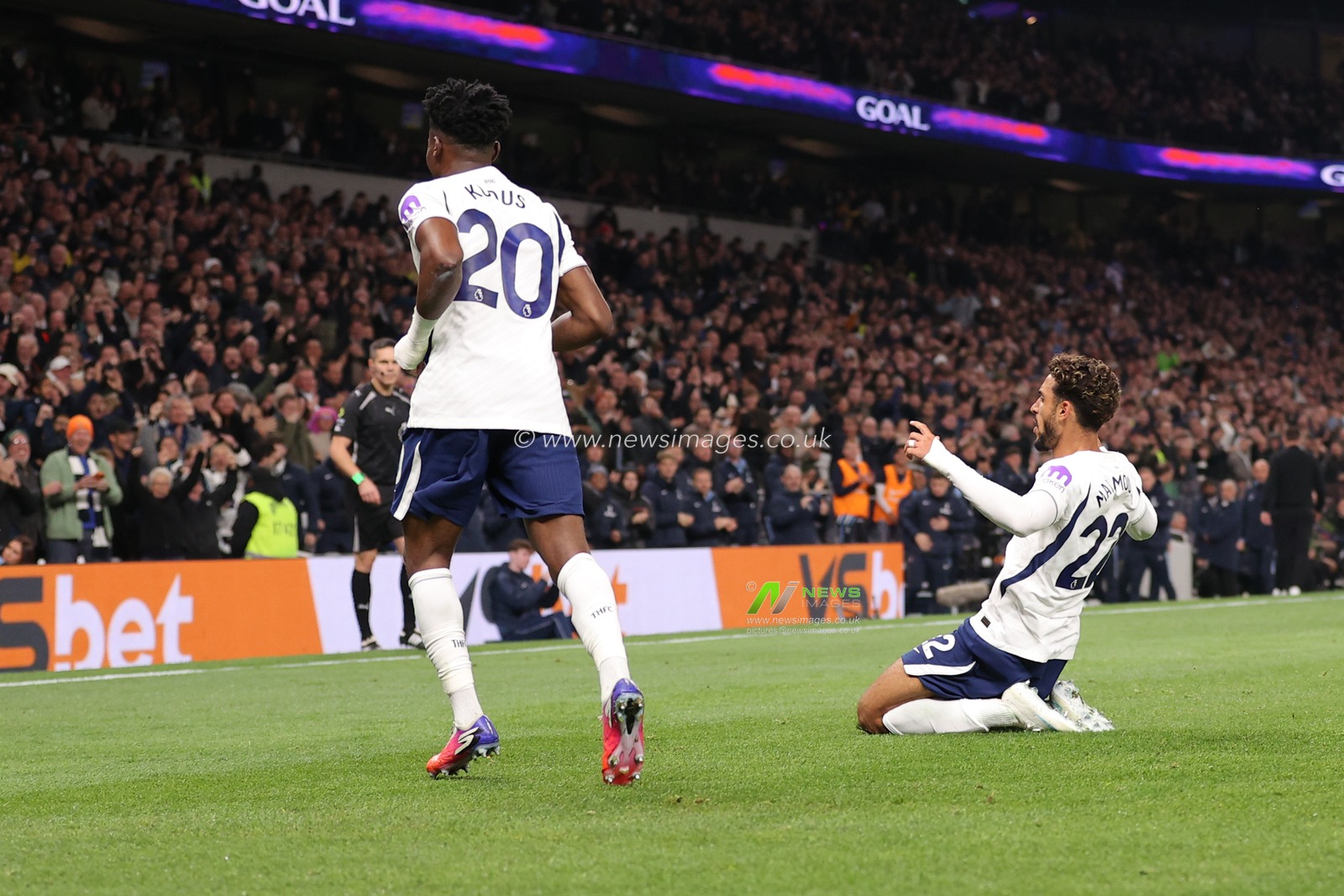 Omar Marmoush of Tottenham Hotspur celebrates goal to make it 2-1 during the Premier League match Tottenham Hotspur vs Coventry City at Tottenham Hotspur Stadium, London, United Kingdom on 19 October 2026

(Photo by Harvey Murphy/News Images)