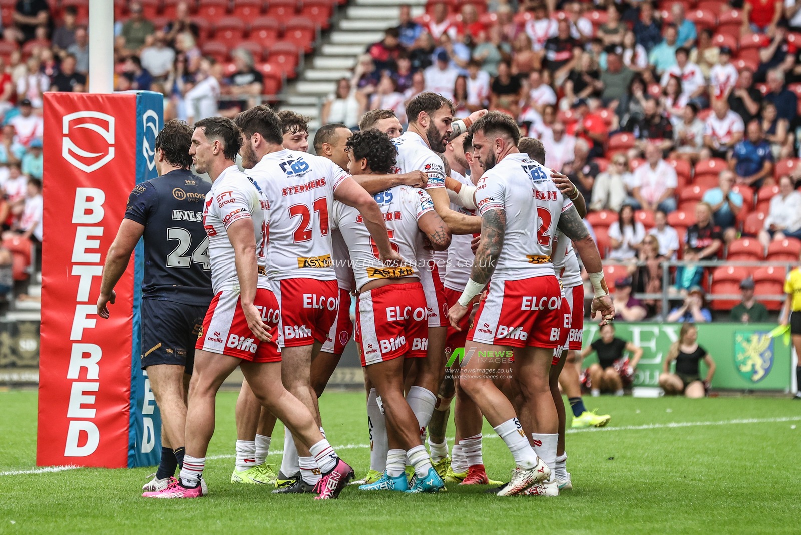 Jake Burns of St. Helens goes over for a try during the Betfred Super League round 16 match St Helens vs Salford Red Devils at Totally Wicked Stadium, St Helens, United Kingdom, 29th June 2025

(Photo by Alfie Cosgrove/News Images)