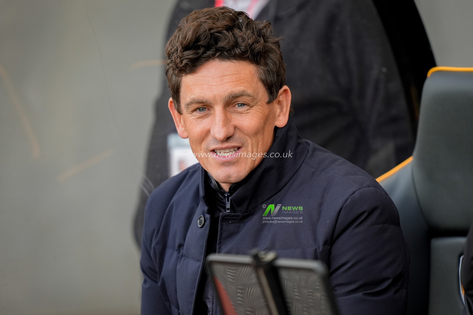 Keith Andrews manager of Brentford looks on during the Premier League match Hull City vs Brentford at MKM Stadium, Hull, United Kingdom on 25 October 2026

(Photo by Maynard Manyowa/News Images)