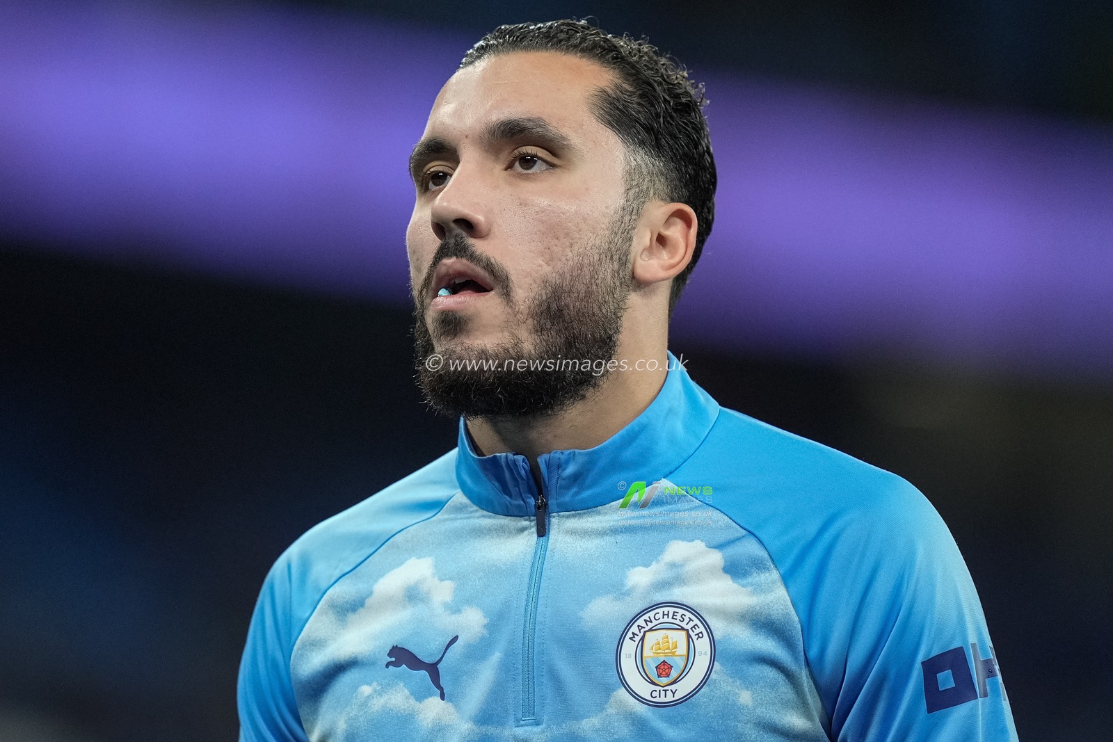 Rayan Cherki of Manchester City in the pregame warmup session during the Carabao Cup Last 16 match Manchester City vs Brighton & Hove Albion at Etihad Stadium, Manchester, United Kingdom on 28 October 2026

(Photo by Maynard Manyowa/News Images)