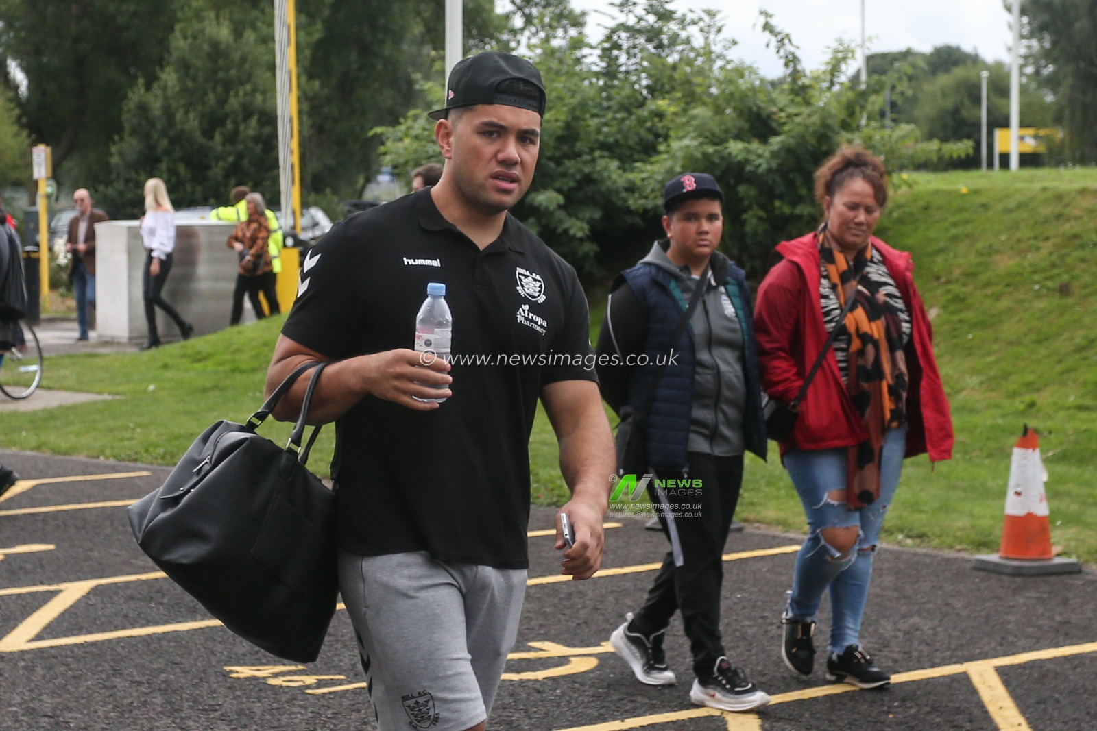 Andre Savelio (11) of Hull FC arrives at the MKM Stadium