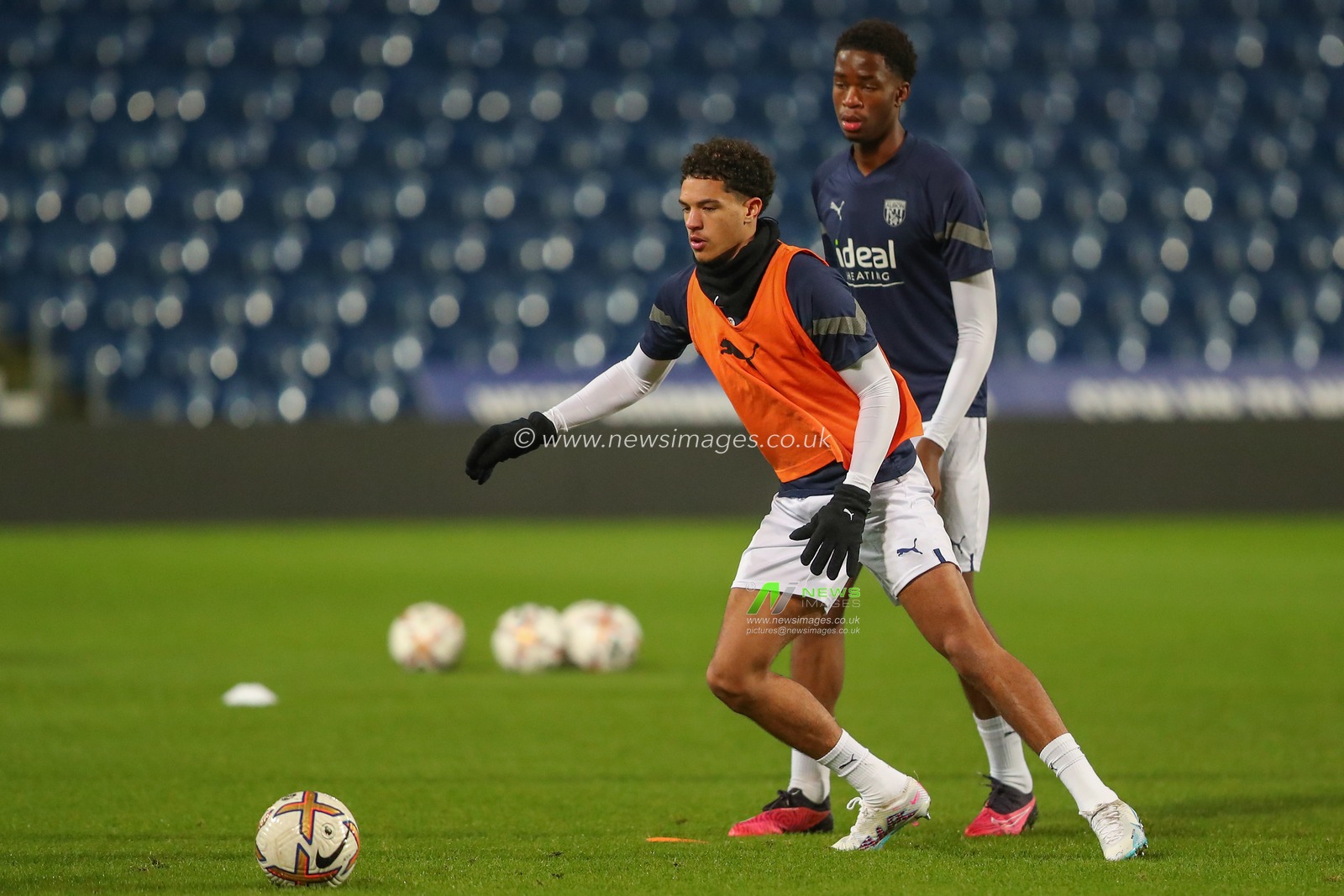Ethan Ingram #34 of West Bromwich Albion during the pre-game warm up ahead of the Premier League 2 U23 match West Bromwich Albion U23 vs Aston Villa U23 at The Hawthorns, West Bromwich, United Kingdom, 27th January 2023

(Photo by Gareth Evans/News Images)