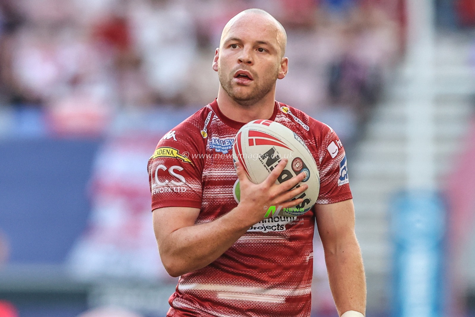 Liam Marshall of Wigan Warriors in the pre-game warm up during the Betfred Super League round 22 match Wigan Warriors vs Hull KR at The Brick Community Stadium, Wigan, United Kingdom, 15th August 2025

(Photo by Alfie Cosgrove/News Images)