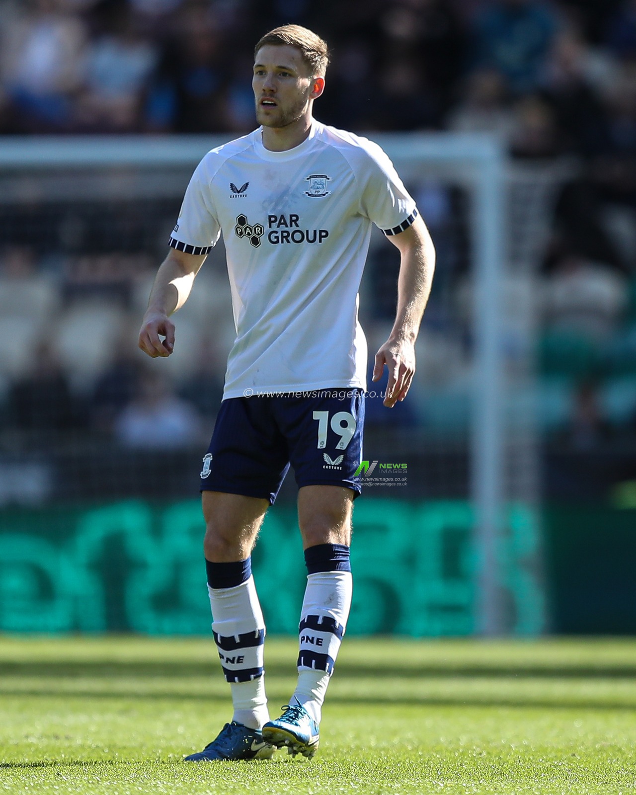Lewis Gibson of Preston North End during the Sky Bet Championship match Preston North End vs Stoke City at Deepdale, Preston, United Kingdom, 5th April 2025

(Photo by Jorge Horsted/News Images)