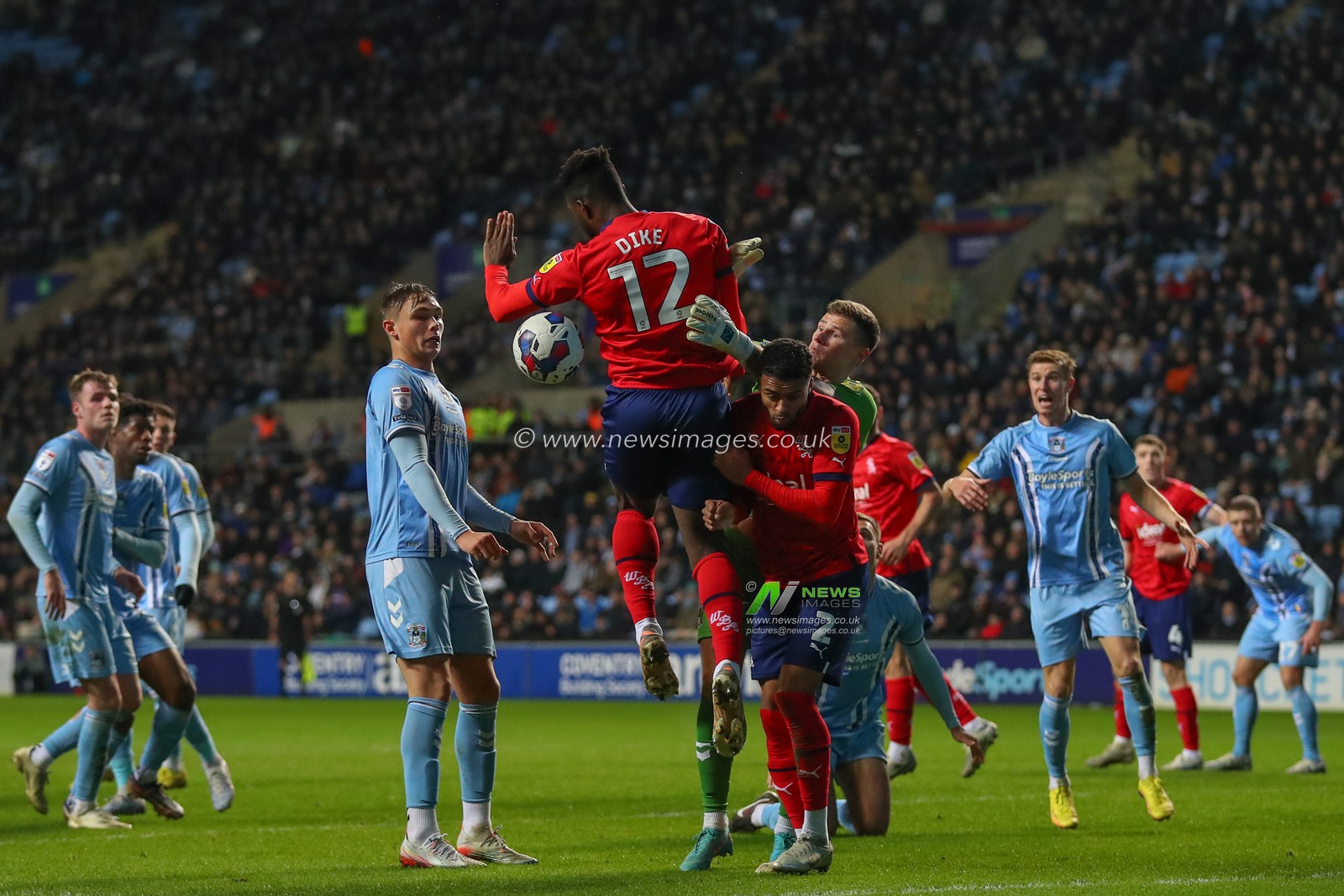 Ben Wilson #13 of Coventry City drops the ball during the Sky Bet Championship match Coventry City vs West Bromwich Albion at Coventry Building Society Arena, Coventry, United Kingdom, 21st December 2022

(Photo by Gareth Evans/News Images)