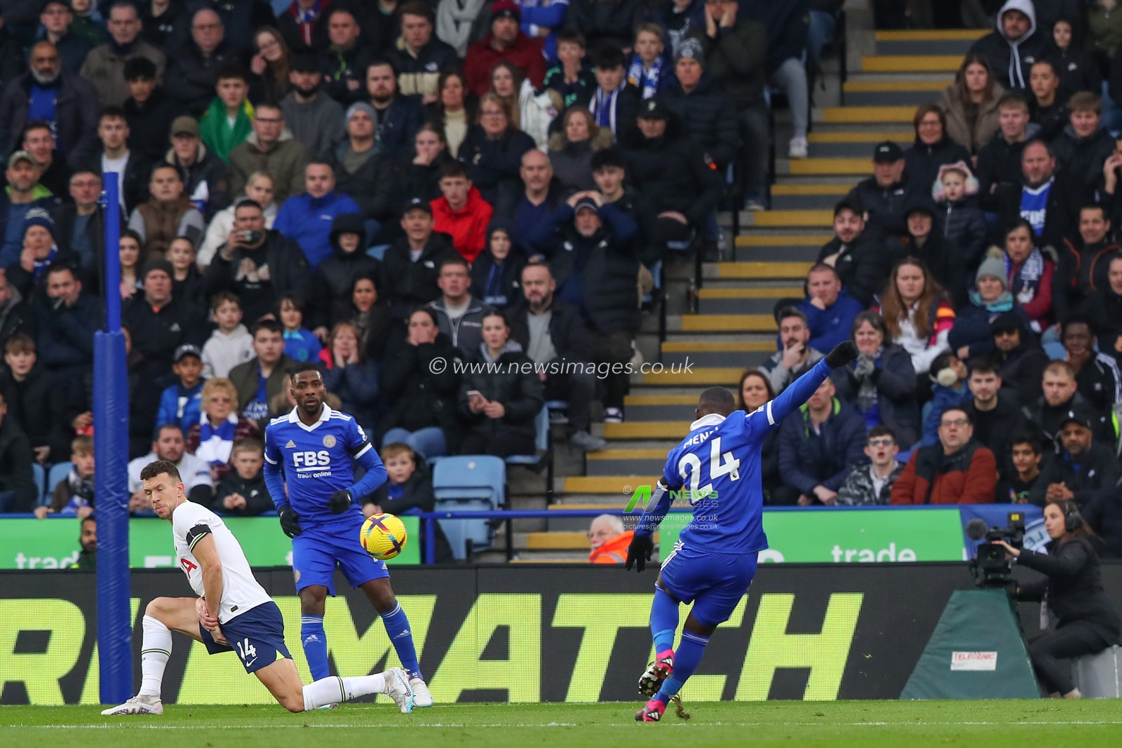Nampalys Mendy #24 of Leicester City scores a goal to make it 1-1 during the Premier League match Leicester City vs Tottenham Hotspur at King Power Stadium, Leicester, United Kingdom, 11th February 2023

(Photo by Gareth Evans/News Images)
