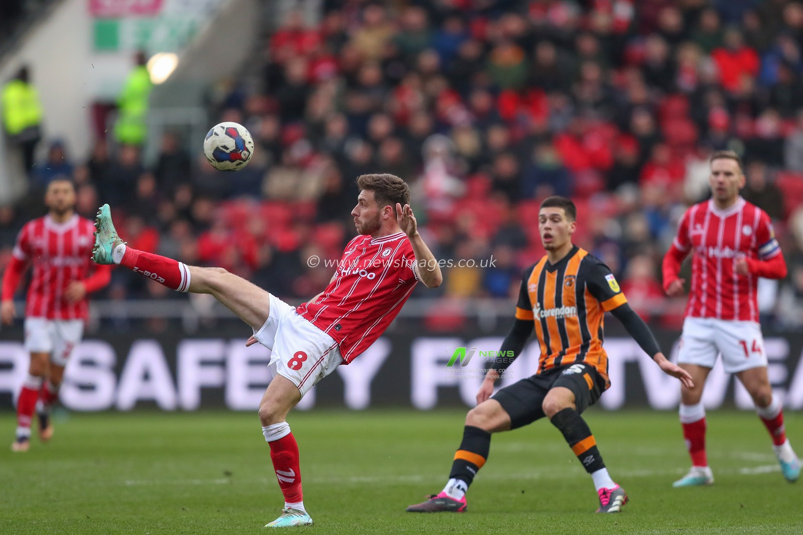 Joe Williams #8 of Bristol City clears the ball during the Sky Bet Championship match Bristol City vs Hull City at Ashton Gate, Bristol, United Kingdom, 25th February 2023

(Photo by Gareth Evans/News Images)