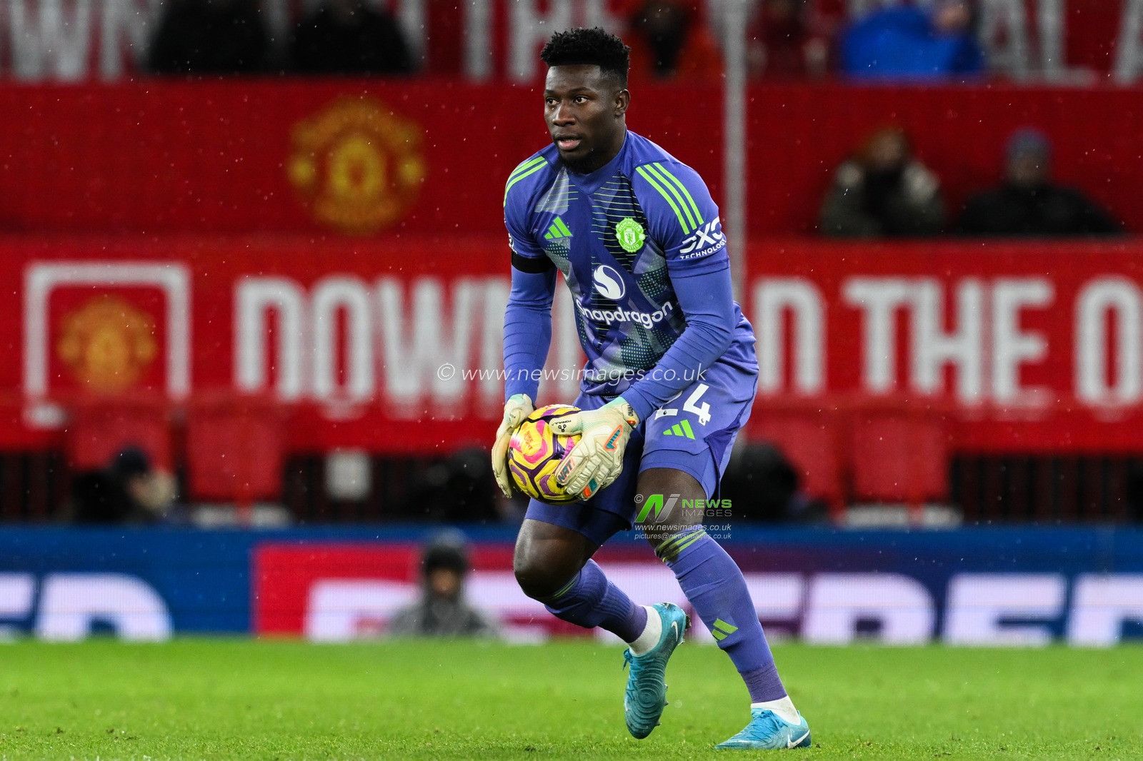 AndrÃ© Onana of Manchester United re places the ball after being told to do so by referee Darren England during the Premier League match Manchester United vs Nottingham Forest at Old Trafford, Manchester, United Kingdom, 7th December 2024

(Photo by Craig Thomas/News Images)