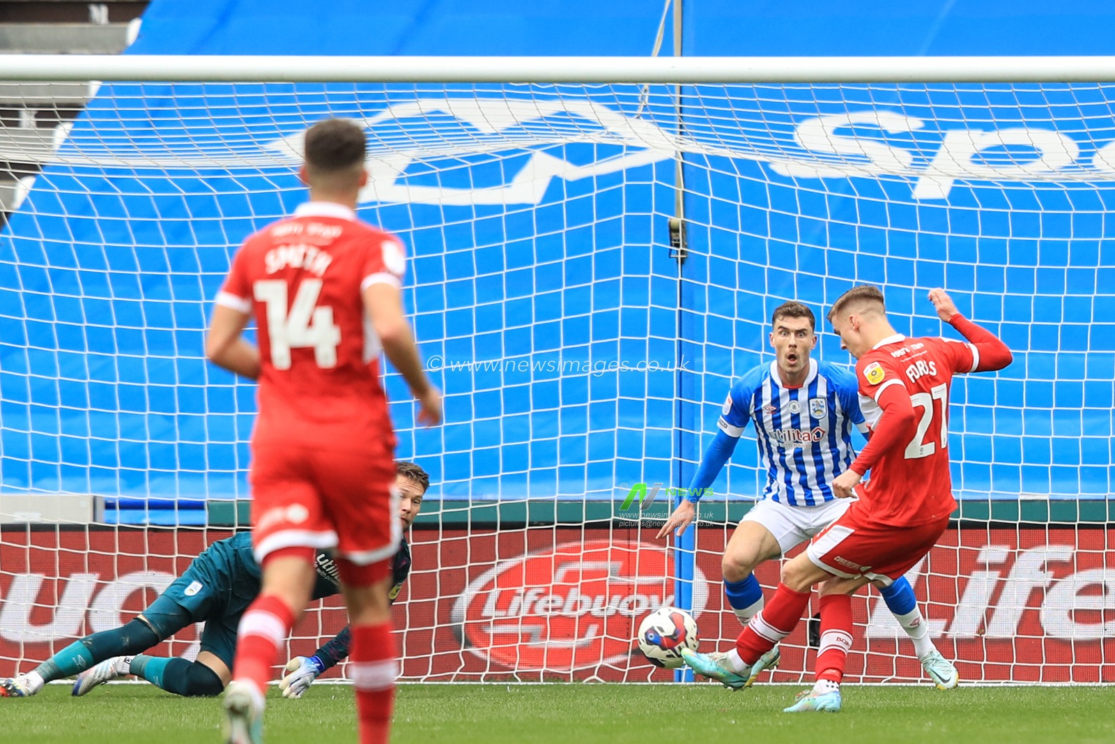 Marcus Forss #21 of Middlesbrough scores to make it 0-1 during the Sky Bet Championship match Huddersfield Town vs Middlesbrough at John Smith's Stadium, Huddersfield, United Kingdom, 1st April 2023

(Photo by Alfie Cosgrove/News Images)