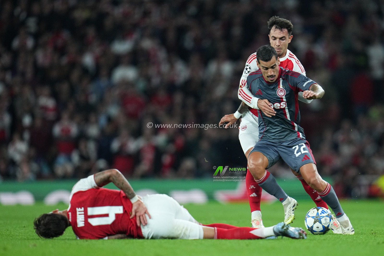 during the UEFA Champions League match Arsenal vs Olympiakos FC at Emirates Stadium, London, United Kingdom, 1st October 2025

(Photo by Harvey Murphy/News Images)