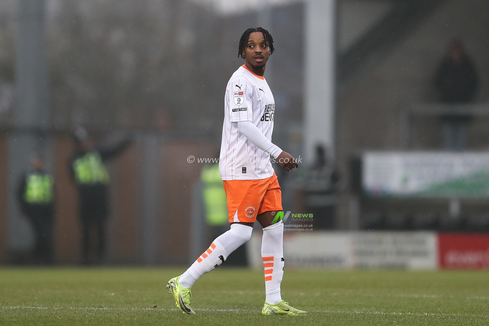 Niall Ennis of Blackpool during the Sky Bet League 1 match Burton Albion vs Blackpool at Pirelli Stadium, Burton upon Trent, United Kingdom, 8th February 2025

(Photo by Gareth Evans/News Images)