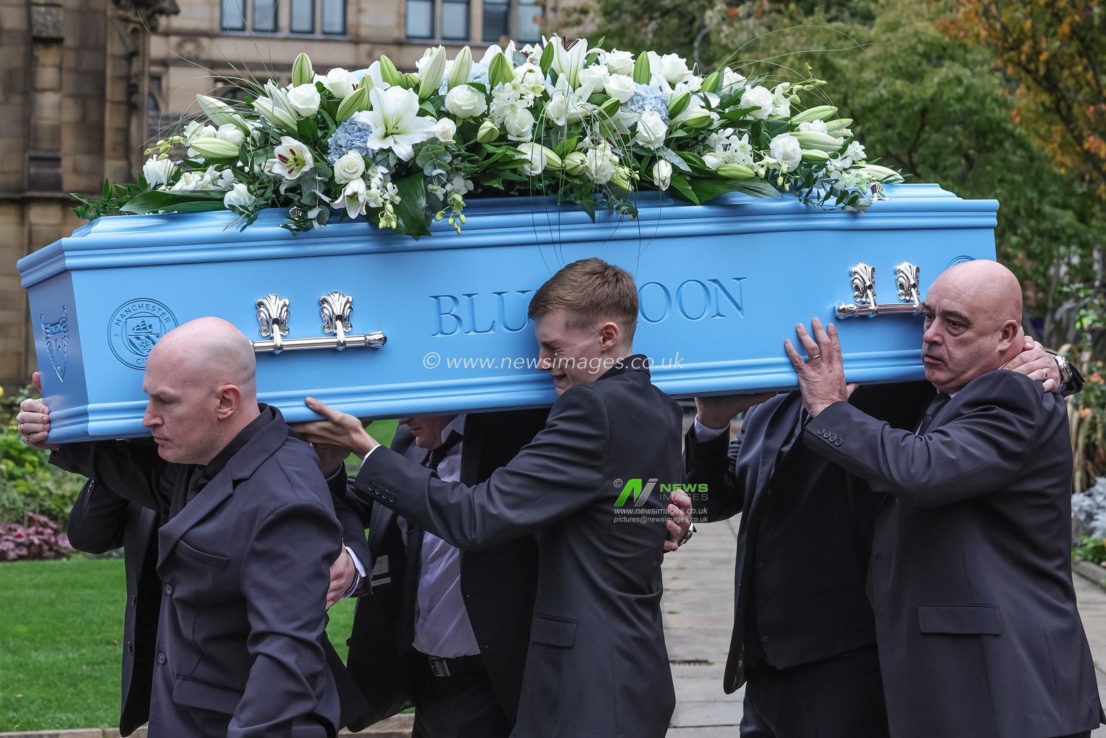 Richard John Hatton MBEâ€™s coffin is carried into the Cathedral during Ricky Hatton' Funeral at Manchester Cathedral, Manchester, United Kingdom, 10th October 2025

(Photo by Mark Cosgrove/News Images)
