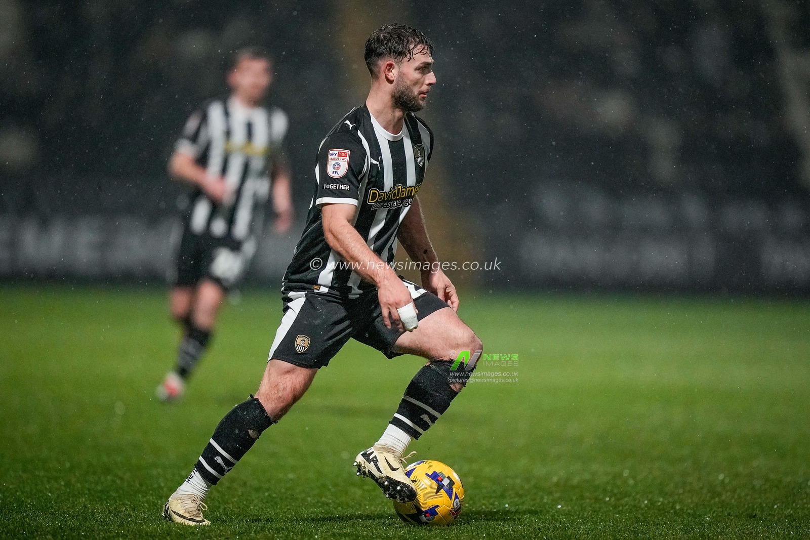 Nicholas Tsaroulla of Notts County makes a run with the ball  during the Sky Bet League 2 match Notts County vs Gillingham at Meadow Lane, Nottingham, United Kingdom, 3rd February 2026

(Photo by Maynard Manyowa/News Images)