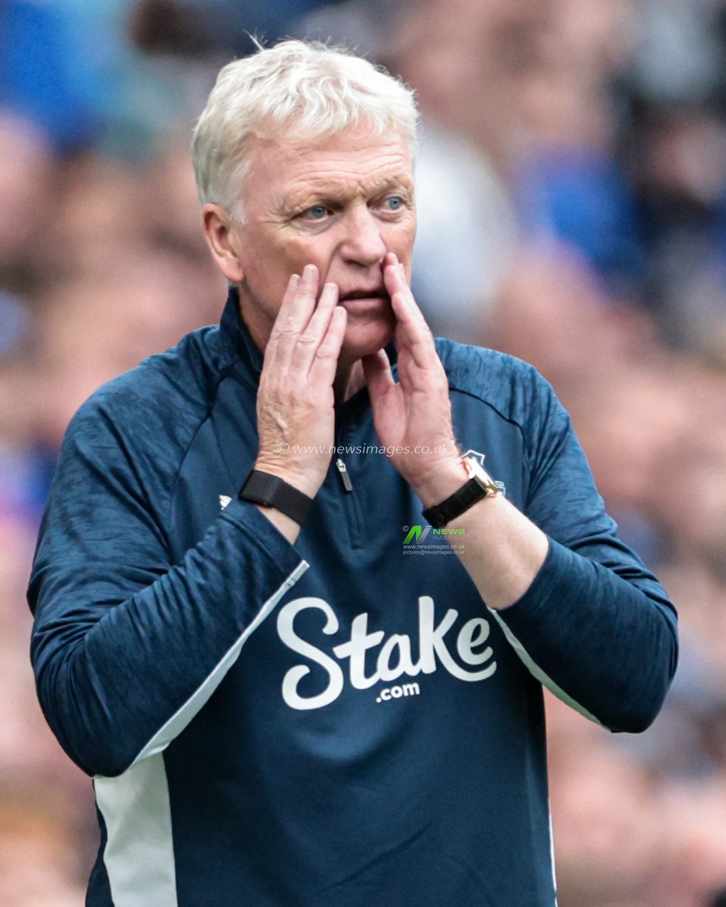 David Moyes manager of Everton gives instructions during the Premier League match Everton vs Aston Villa at Hill Dickinson Stadium, Liverpool, United Kingdom, 13th September 2025

(Photo by Mark Cosgrove/News Images)